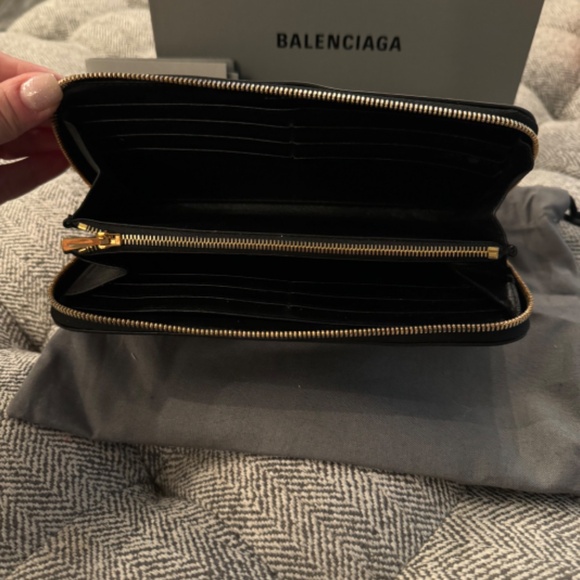 Balenciaga Wallet - Picture 4 of 6